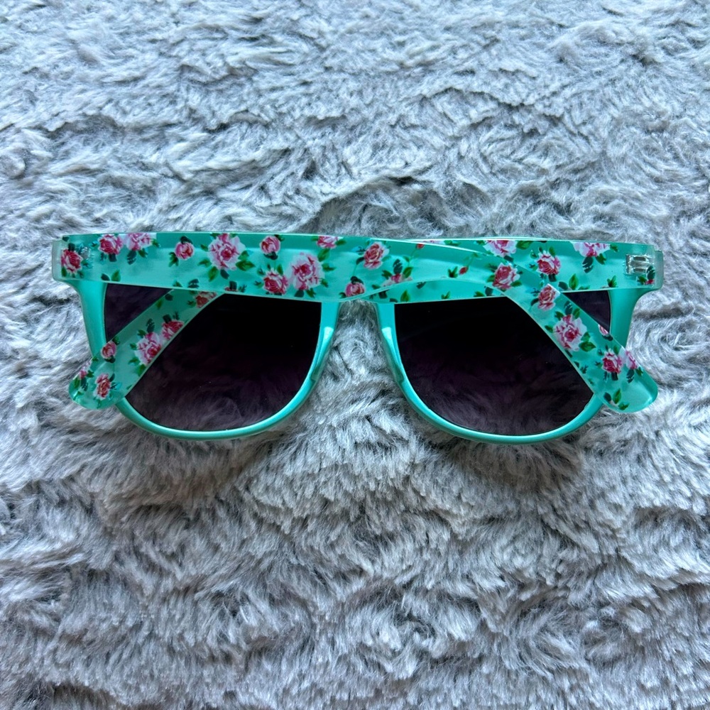 Mint Green Rose Sunglasses